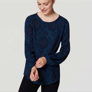 Ann Taylor LOFT damask Jacquard print blouse